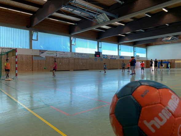 Handballer suchen Unterstuetzung